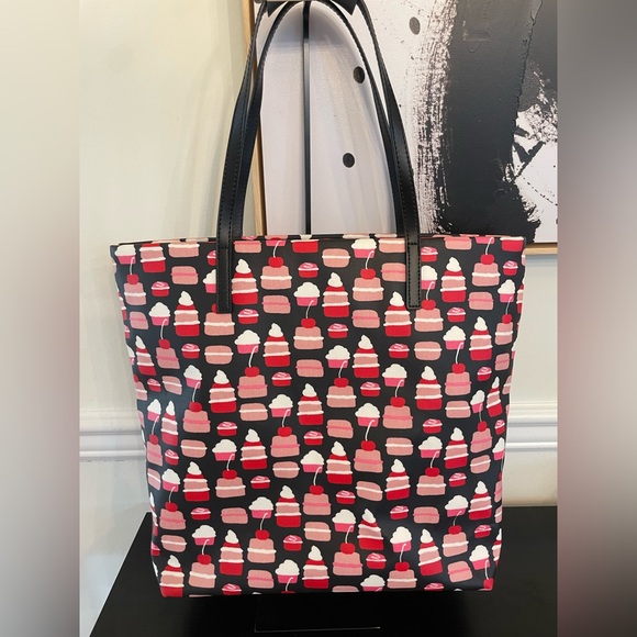 KATE SPADE TAKE THE CAKE BON SHOPPER Large Tote Cupcake Macaron Bag Purse - Picture 9 of 16